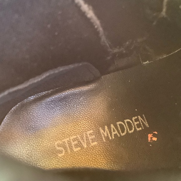 Steve Madden Shiny Black Kids Boots - Picture 6 of 16